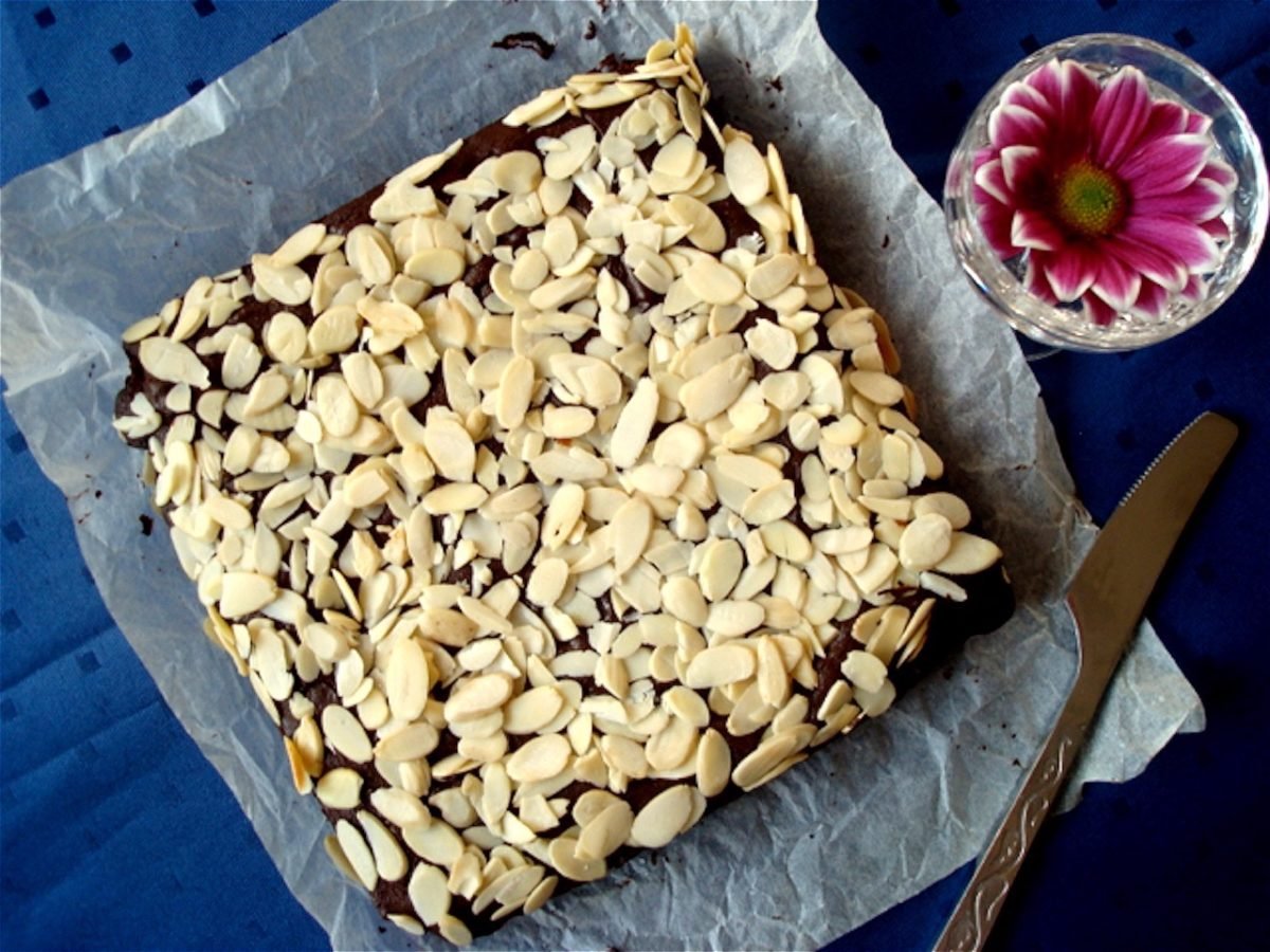 Kakaové brownies s datlovým sirupem